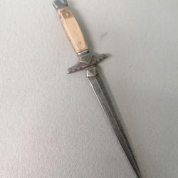 Dague de vertu olivier