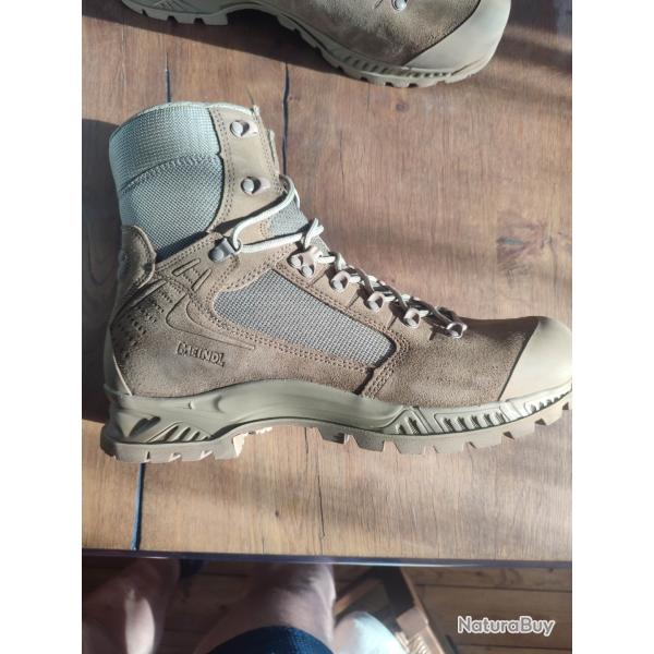 Chaussures de combat treck chaud T47