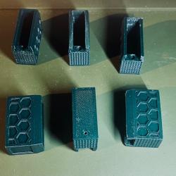 Lot: 6 talons de chargeurs +2coups Plus 1 planchette t&eacute;moins chargeur vide CZ
