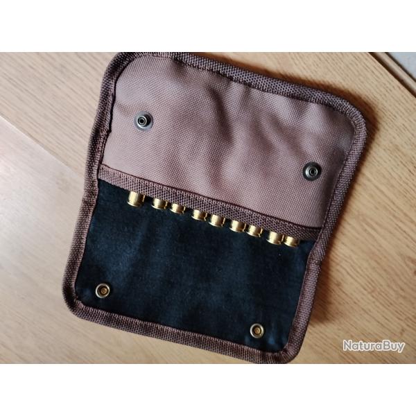 Etui cartouchi�re 10 balles.
