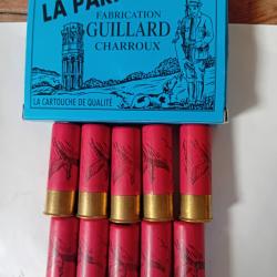 Bo&icirc;te de 10 belles cartouches anciennes cal 12 de la Cartoucherie Fran&ccedil;aise  douilles cartons  rouge