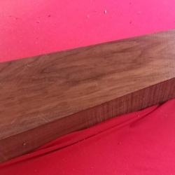 MAQUETTE EBAUCHE pour  CROSSE pour FUSIL en NOYER
