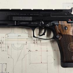 pistolet beretta 87 target wood grip 22 LR