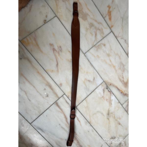 Sangle de chasse r�glable.cuir marron Rembour�e souple