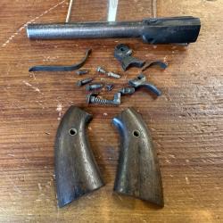 PI&Egrave;CES D&Eacute;TACH&Eacute;ES POUR PISTOLET STEVENS cal. 22LR