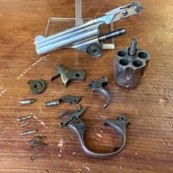 RARISSIMES PI&Egrave;CES D&Eacute;TACH&Eacute;ES POUR IVER & JOHNSON cal. 38sw