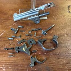 PI&Egrave;CES D&Eacute;TACH&Eacute;ES POUR IVER & JOHNSON cal. 38sw