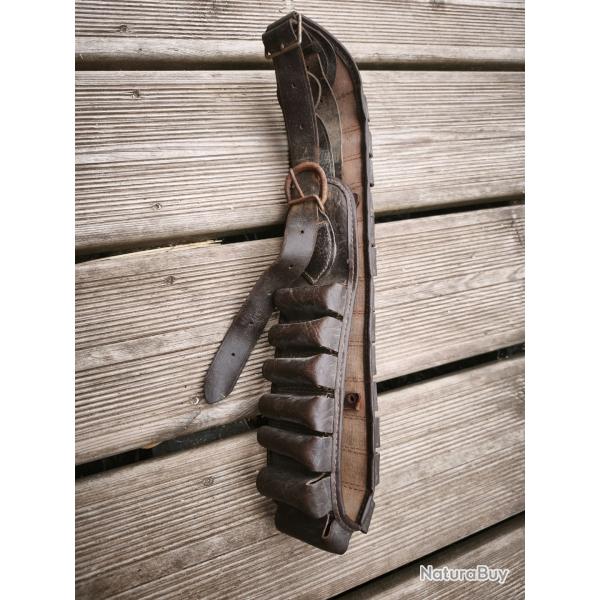 Cartouchi�re chasse cuir ancienne vintage