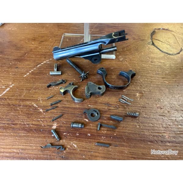 PI�CES D�TACH�ES POUR IVER & JOHNSON cal. 38