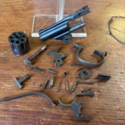 PI&Egrave;CES D&Eacute;TACH&Eacute;ES POUR HARRINGTON RICHARDSON YOUNG AMERICA PREMIER cal. 22LR