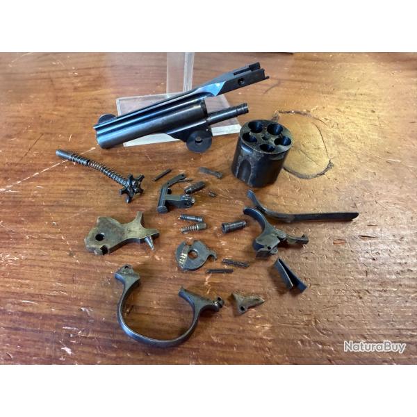 PI�CES D�TACH�ES HARRINGTON RICHARDSON AUTO EJECTING calibre 38sw