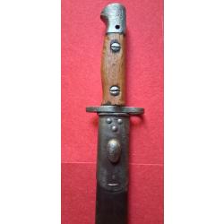 ba&iuml;onnette britannique Mod&egrave;le Pattern 1907 (P1907), con&ccedil;ue pour &eacute;quiper le c&eacute;l&egrave;bre fusil SMLE.