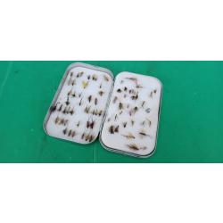 BOITE A MOUCHES RICHARD WHEATLEY EN ALU BROSSE AVEC PLUS DE 80 MOUCHES  .