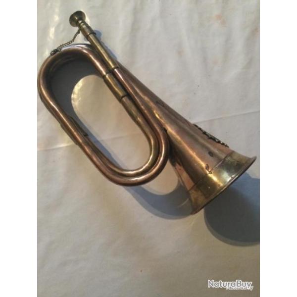 Clairon , Trompette militaire cuivre laiton  du R�giment de l'Ontario WW 1 . WW 2