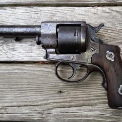 Revolver Lefaucheux Mod&egrave;le 1870 Modifi&eacute; N &agrave; finir de restaurer