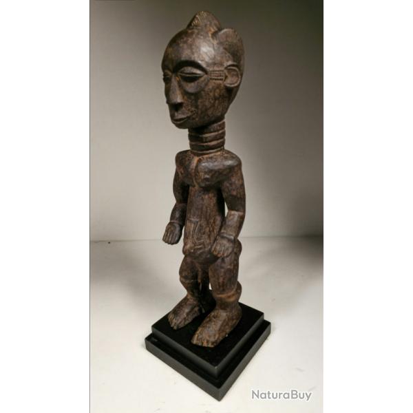 Statue Baoul� Asye, H : 58 cm, L : 14 cm, vendu sans support