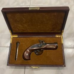 Pistolet Derringer "Philadelphia " Espagne45 PN dans coffret