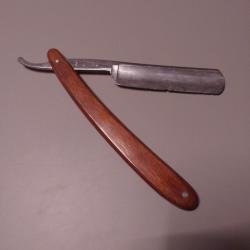 Coupe-chou ancien LES ��� CROIX - Lame SOLINGEN - Avec bo&icirc;te d'origine