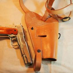 Holster US ARMY Colt 45 r&eacute;glementaire poitrine cuir WWII ref EBR24CLT007