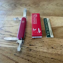 Lot 170 Couteaux Suisses Victorinox Vintage - Stock priv&eacute; Maison Jean(coutellerie Toulon 1807)