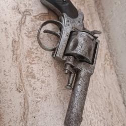 Superbe revolver bulldog London calibre 380 fonctionnelle etat de tirer