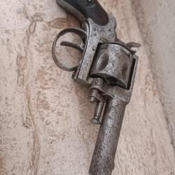 Superbe revolver bulldog London calibre 380 fonctionnelle etat de tirer