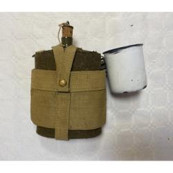 Bidon anglais GB1940 avec quart