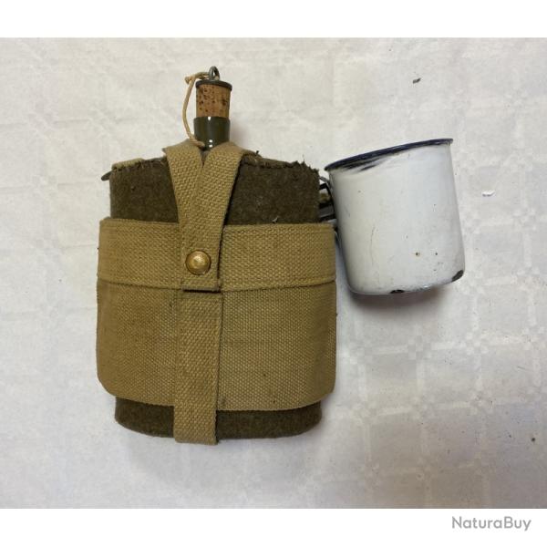 Bidon anglais GB1940 avec quart
