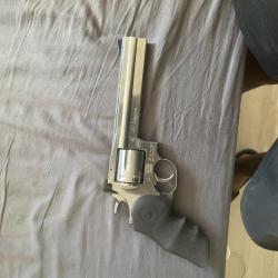 R&eacute;volver Dan Wesson 715 6"