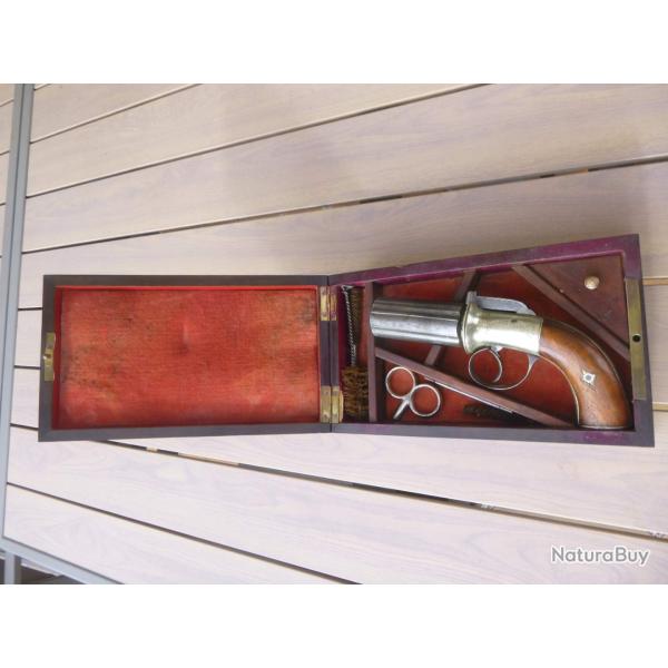 superbe poivri�re 6 coups dans coffret bois pr�cieux