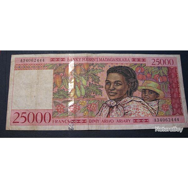 Madagascar billet de 25000 francs ttb (1998-2003)
