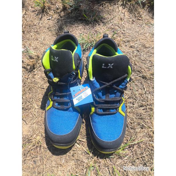 Chaussures s�curit� neuves avec �tiquette.