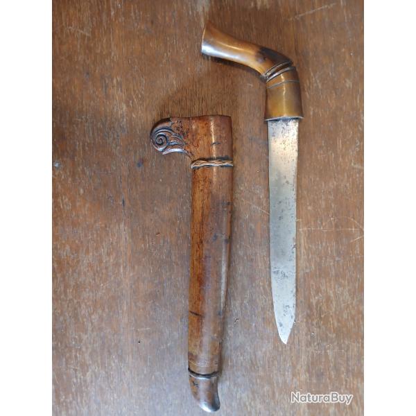 Couteau indon�sien badik