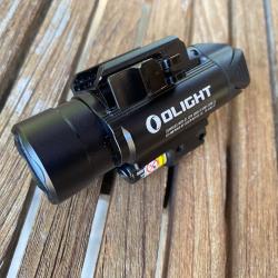 Olight Baldr Pro | Lampe Tactique Ultra Puissante avec Laser Vert