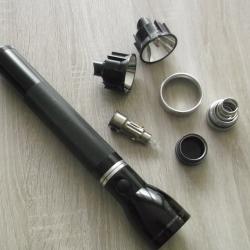Lampe  torche   MAGLITE magcharger pour pi&egrave;ces + lot de pi&egrave;ces de rechange