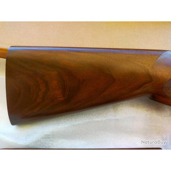 Crosse + Devant BERETTA Mod�le 687 , 686 , 685 , 682 , 680 Cal 20 , 28  Bois Grade 4  NEUF .