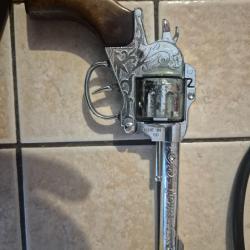Revolver &agrave; amorces vintage Crescent Toys Rustler Texan - Made in England - ann&eacute;es 60/70
