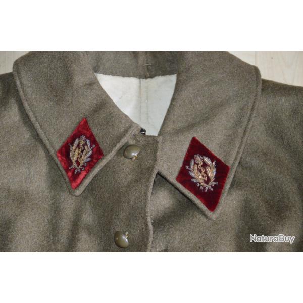 MANTEAU DE CAVALERIE D'UN MEDECIN CAPITAINE-SERVICE DE SANTE-FRANCE 1940-LIBERATION 1943/1945