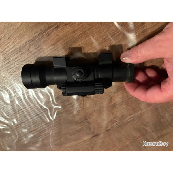 Aimpoint 9000