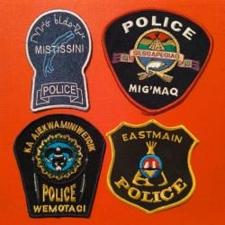 LOT &Eacute;CUSSONS POLICE AM&Eacute;RINDIENNE CANADA QU&Eacute;BEC 11 indien