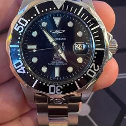 Montre de plong&eacute;e INVICTA