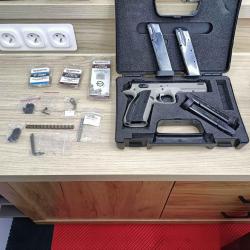 CZ Shadow 2 Urban Grey - Pr&eacute;par&eacute; TAR - Excellent &eacute;tat - 1&egrave;re main