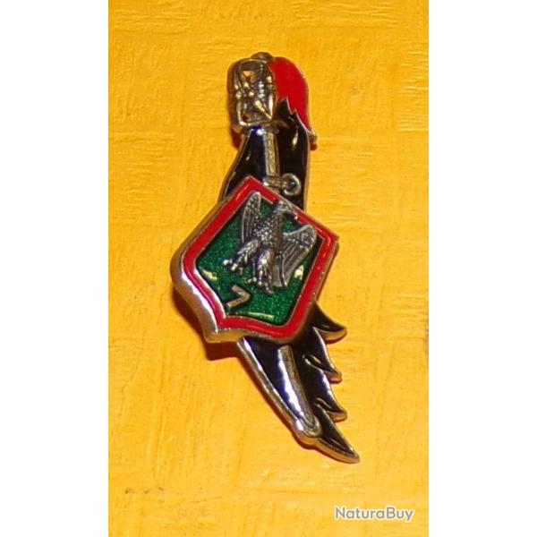 7� R�giment de Chasseurs, aigle en relief, vert fonc�, 2 pontets , FABRICANT DELSART SENS    ,  HOMO