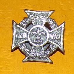 INSIGNE SCOUT POLONAIS , ANNEE 1930 ENVIRON  , BON  ETAT VOIR PHOTOS .  POUR TOUT RENSEIGNEMENT ME C
