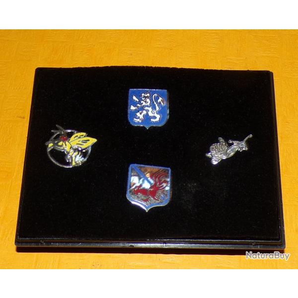 REDUCTION:�COFFRET DE 4 INSIGNES PIN'S DE L'ARMEE DE L'AIR EN COFFRET  ,�ETAT VOIR PHOTO� . POUR TOU