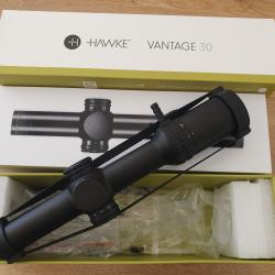 DISPO : nouvelle lunette HAWKE s&eacute;rie VANTAGE HD 30 mod&egrave;le 1-8x24 r&eacute;ticule lumineux CIRCLE DOT
