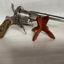 GRAND REVOLVER LEFAUCHEUX &Agrave; BROCHE, CALIBRE 12 MM