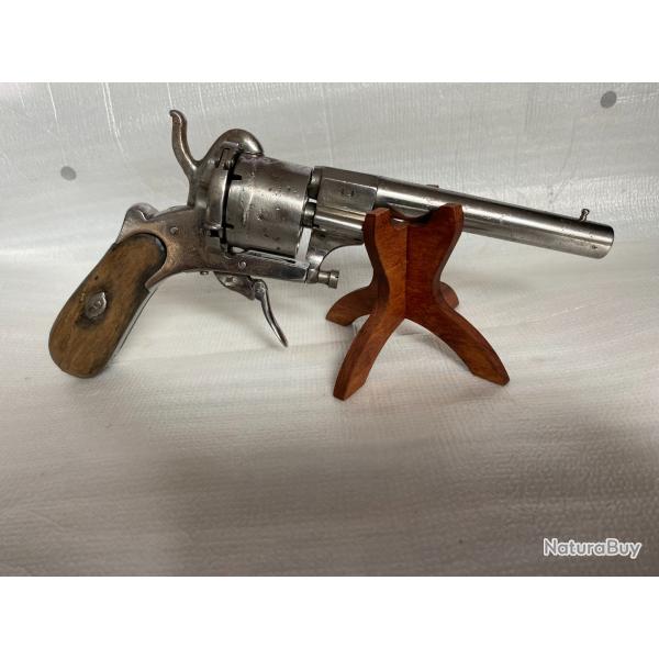 GRAND REVOLVER LEFAUCHEUX � BROCHE, CALIBRE 12 MM