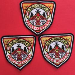 LOT &Eacute;CUSSONS POLICE AM&Eacute;RINDIENNE CANADA ONTARIO 11 indien