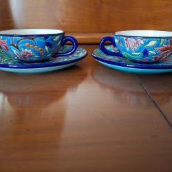 Duo tasses &agrave; caf&eacute; et soucoupes en &eacute;maux de Longwy